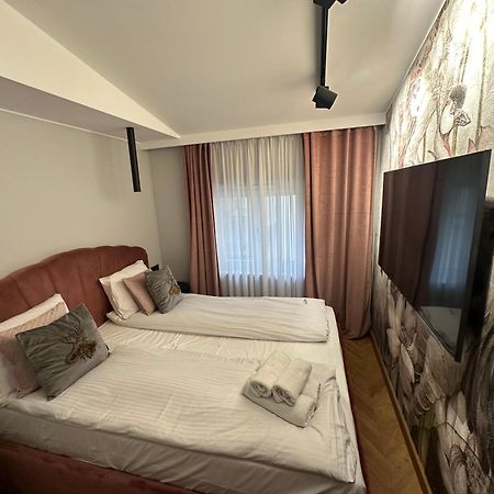 Apartamenty Sebastiana Krasków Exterior foto