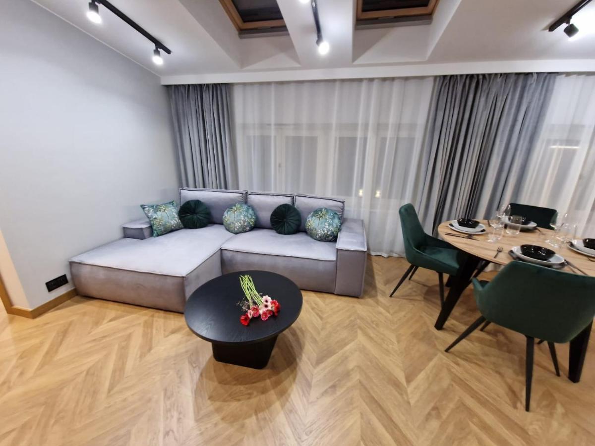 Apartamenty Sebastiana Krasków Exterior foto