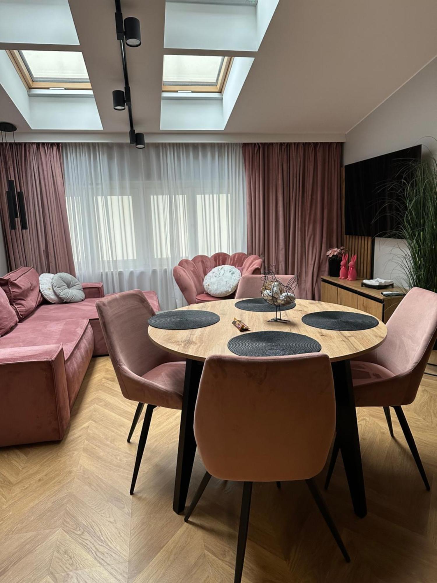 Apartamenty Sebastiana Krasków Exterior foto