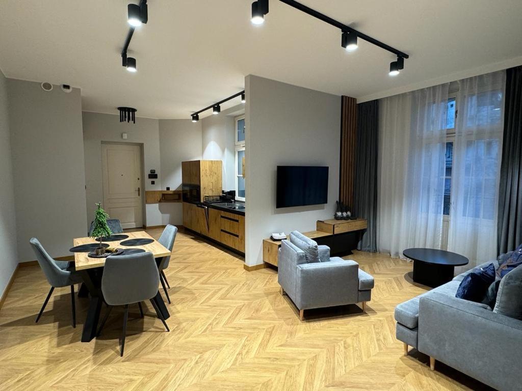 Apartamenty Sebastiana Krasków Exterior foto