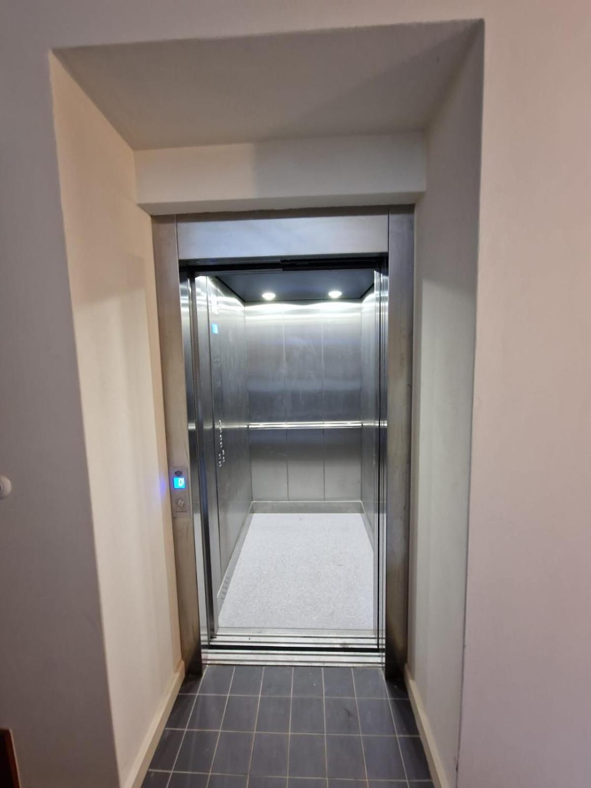 Apartamenty Sebastiana Krasków Exterior foto