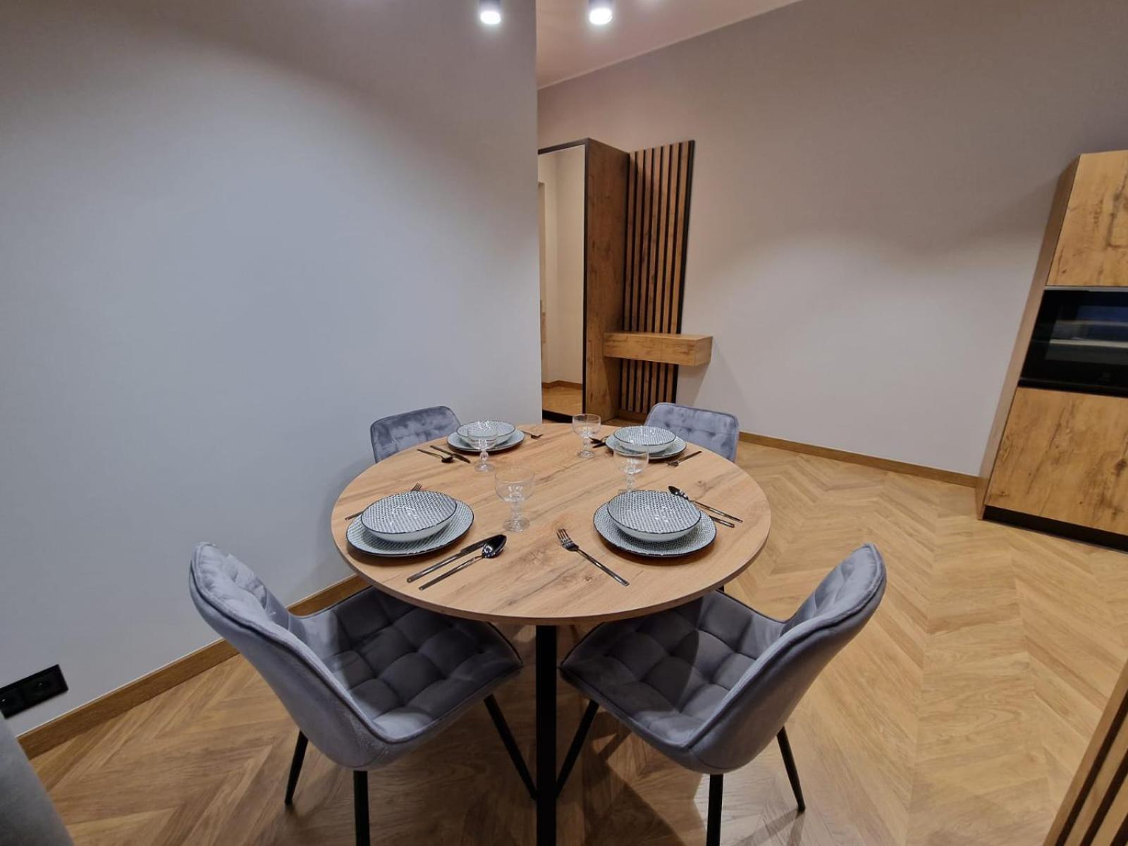 Apartamenty Sebastiana Krasków Exterior foto
