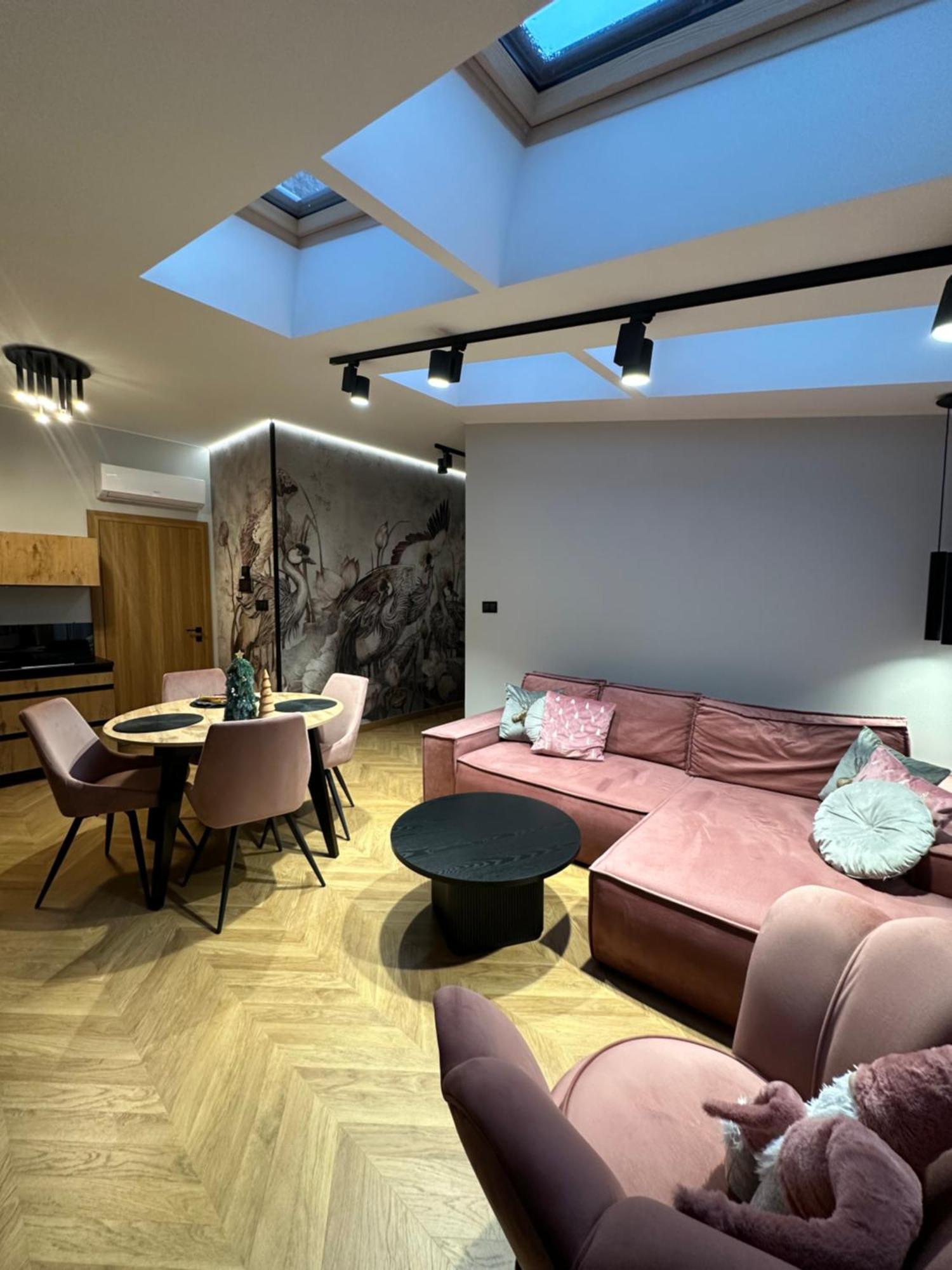 Apartamenty Sebastiana Krasków Exterior foto
